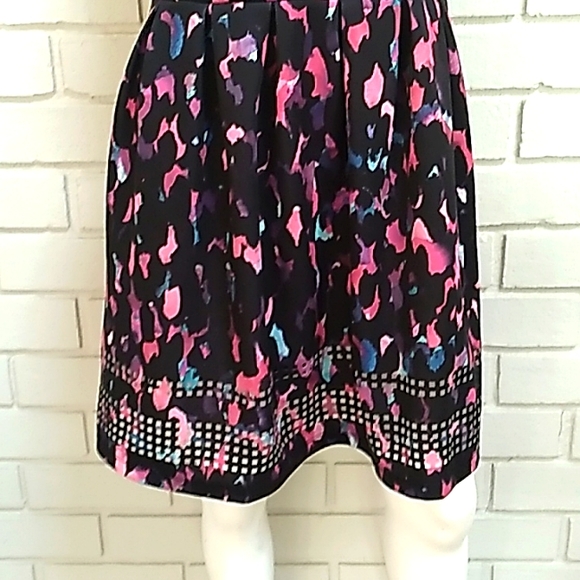 Apt 9 Multicolor Cut Out Detail Sleeveless Dress. Size Large. - Picture 4 of 10